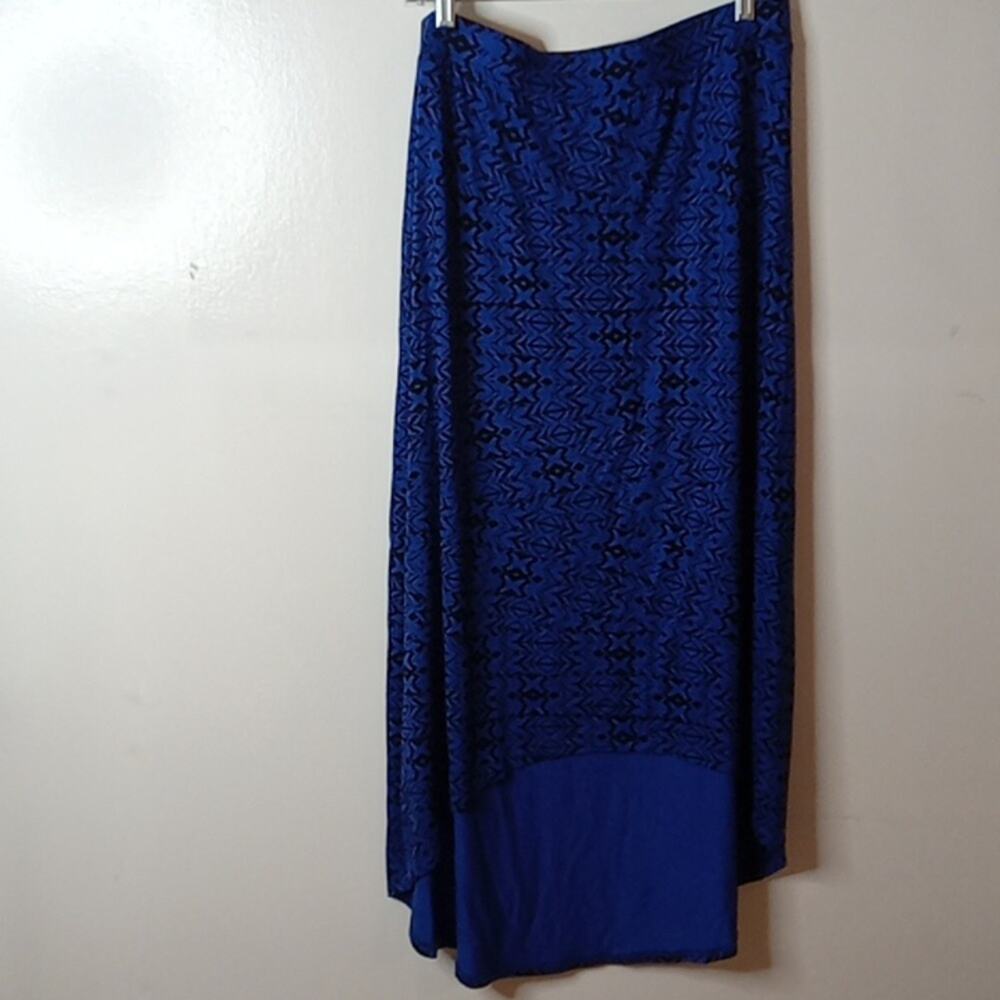 Apt 9 women's Size Large low to high skirt